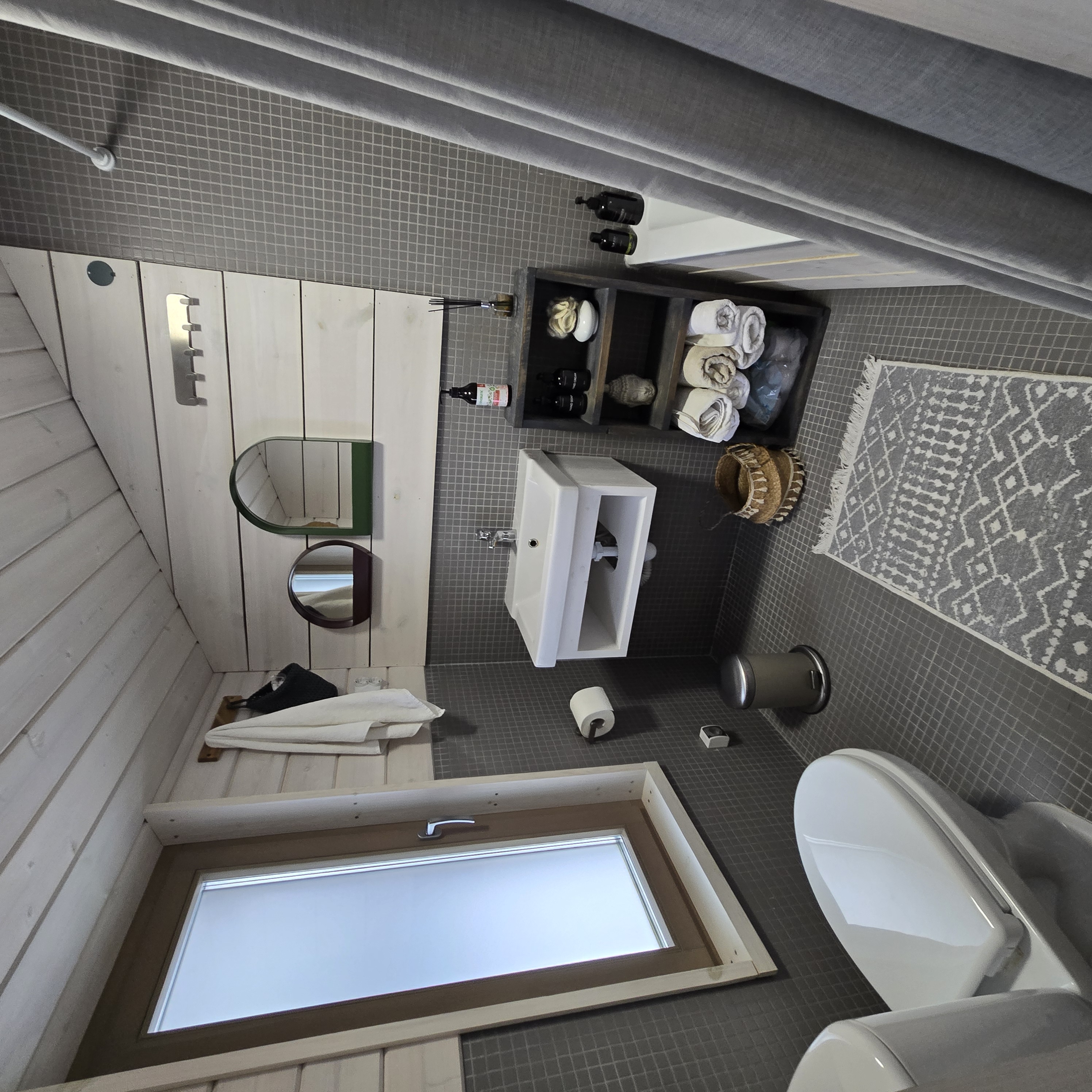 Ванная комната в основной части дома